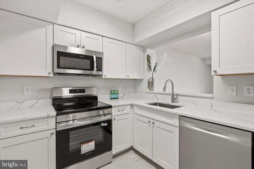 5505 SEMINARY ROAD 1212-N - Photo 1