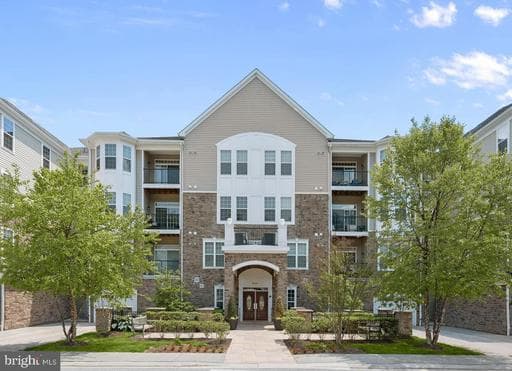 605 QUARRY VIEW COURT 301 - Photo 1