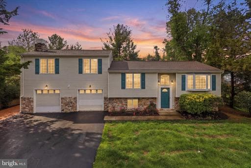 12821 PINECREST RD,Herndon,VA,20171,FAIRFAX