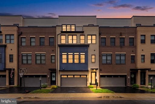 42464 MILDRED LANDING SQUARE