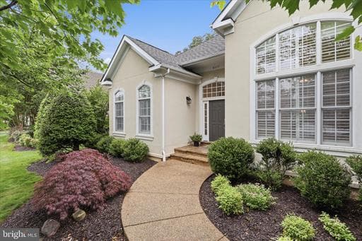 8277 ROXBOROUGH LOOP - Photo 1