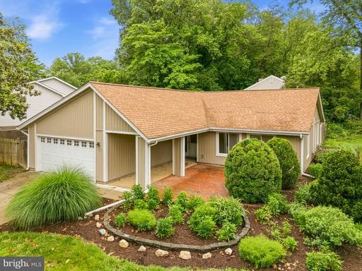 10410 NELLIE WHITE LANE - Photo 1