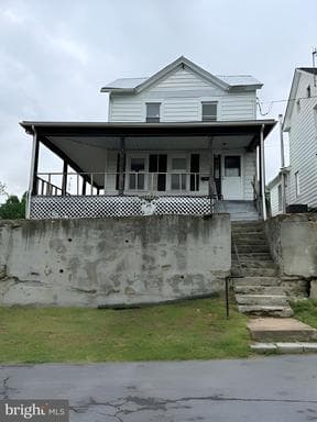 805 E B STREET - Photo 1