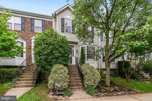 2505 LESH COURT - Photo 1