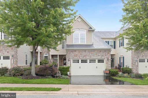 2605 GLENCOE CIRCLE 51 - Photo 1