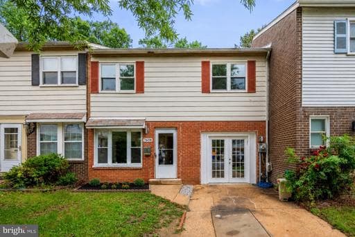7608 LOTUS COURT - Photo 1