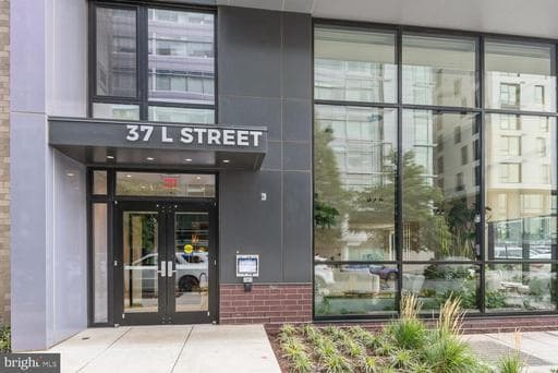 37 L STREET 802 - Photo 1