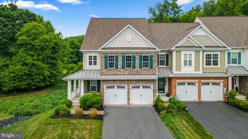 2726 W END CIRCLE - Photo 1