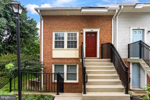 116 N BEDFORD STREET B