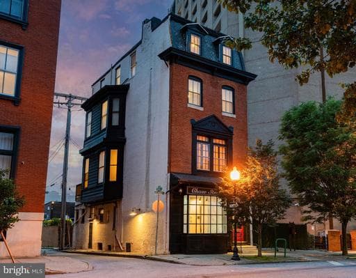 17 W CHASE STREET