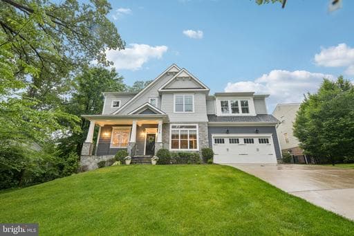 2336 N OAK STREET - Photo 1