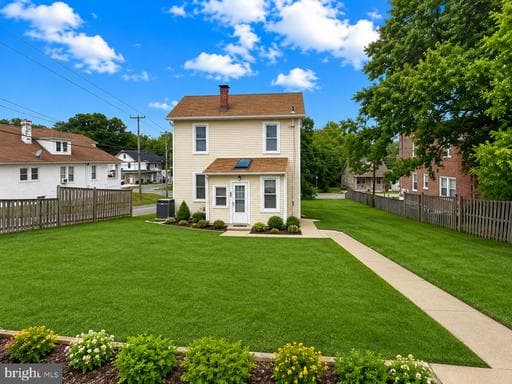 608 NORTHPOINT ROAD - Photo 1