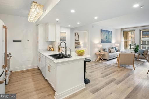 915 E STREET 1105 - Photo 1