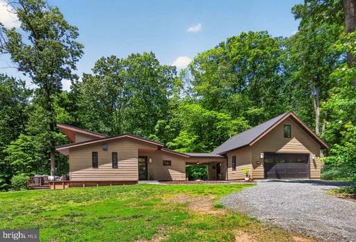 13311 Wilt Store Rd, Leesburg, VA 20176-5363, United States - Photo 1