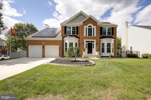 2424 VALLEY BROOK LANE - Photo 1