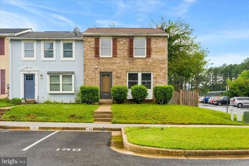 180 FAIRFIELD DRIVE - Photo 1