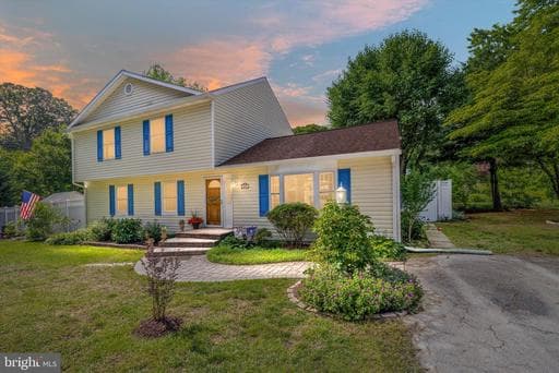607 AMOSS ROAD - Photo 1
