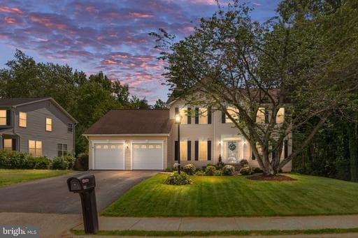 17 WHITESTONE DRIVE - Photo 1