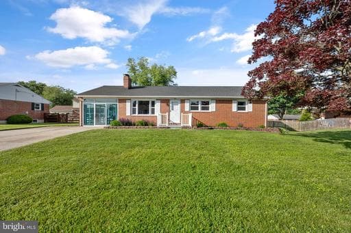 702 FLINTLOCK DRIVE - Photo 1