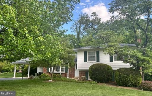 10 Caddy Ct, Derwood, MD 20855-1001, United States - Photo 1