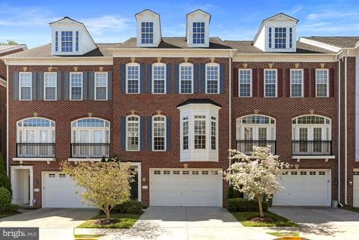 4395 PATRIOT PARK COURT - Photo 1