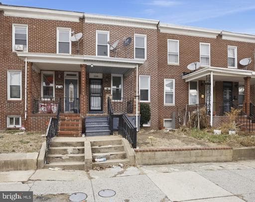 3330 Ravenwood AVE BALTIMORE MD 21213