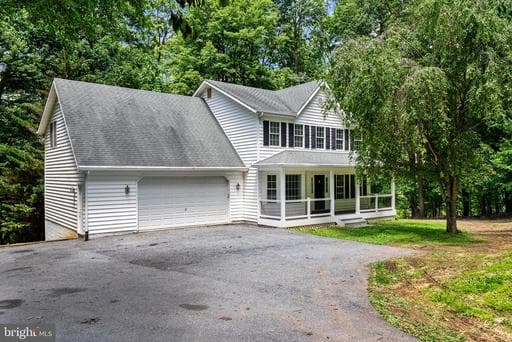 3330 OAKWOOD DRIVE - Photo 1