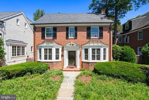 4505 KLINGLE STREET - Photo 1