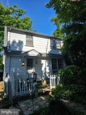 210 BOSLEY AVENUE - Photo 1