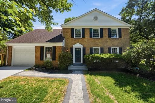 8008 Inspection House Rd, Potomac, MD 20854-3425, United States - Photo 1