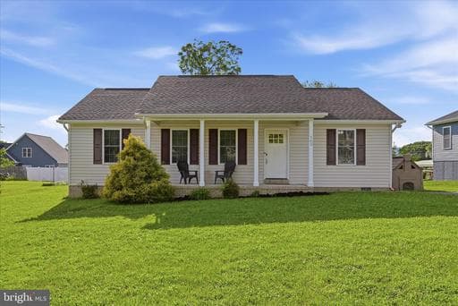 162 S Loudoun St, Strasburg, VA 22657-2622, United States - Photo 1