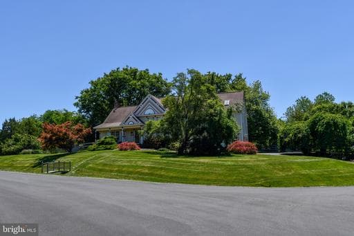 11061 TOTTENHAM LANE - Photo 1