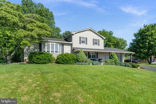 13724 HILLSIDE AVENUE - Photo 1