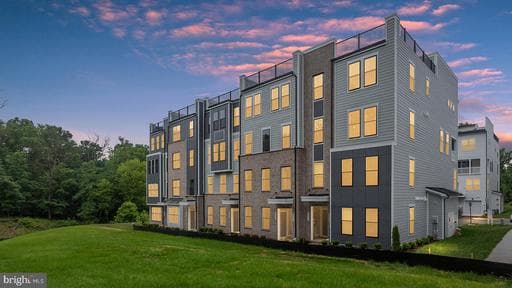 20816 CLOONGEE TERRACE - Photo 1