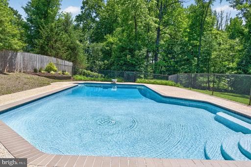 6727 NEWINGTON ROAD - Photo 1