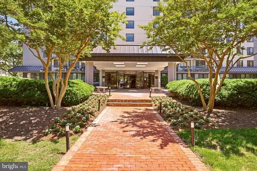 801 N PITT STREET 1601