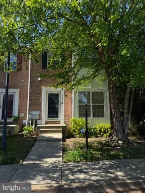 15633 BIRMINGHAM CIRCLE - Photo 1