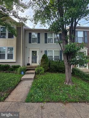 15729 Viewpoint Cir, Dumfries, VA 22025-1223, United States - Photo 1