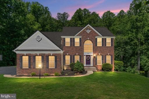 2300 SOMERSET DRIVE - Photo 1