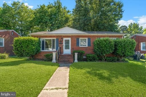 112 N 14th Ave, Hopewell, VA 23860-2341, United States - Photo 1