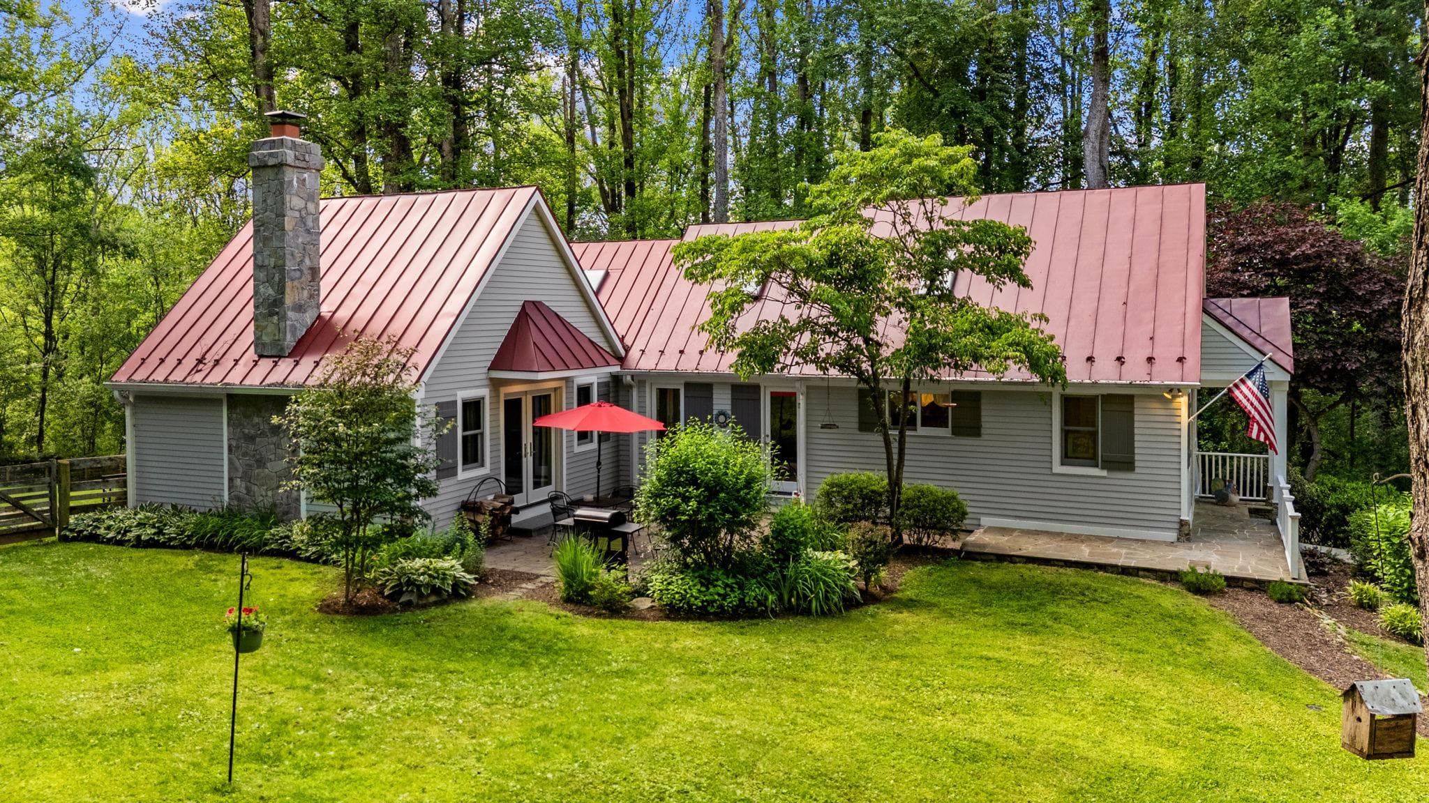 38021 SNICKERSVILLE TURNPIKE - Photo 1