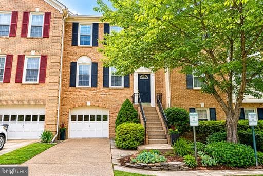 2022 PIERIS COURT - Photo 1