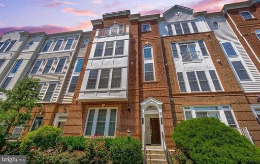 2337 Brookmoor Ln, Woodbridge, VA 22191-4091, United States