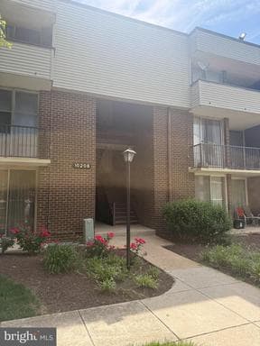 10208 PRINCE PLACE 5-T5