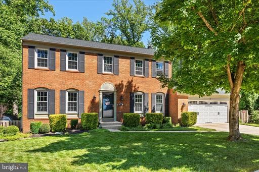 8201 RUNNING CREEK COURT - Photo 1