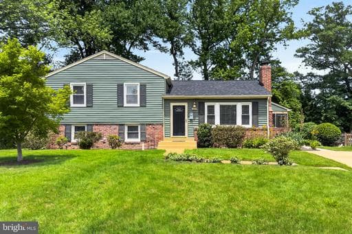 1210 CROTON DRIVE