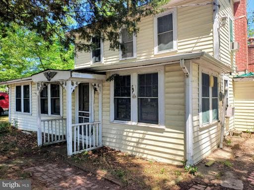 21 CHAMBERLAYNE STREET - Photo 1