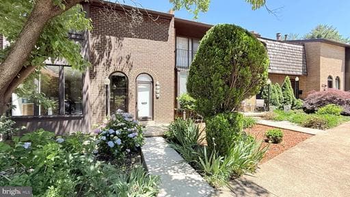 4933 ORISKANY DRIVE