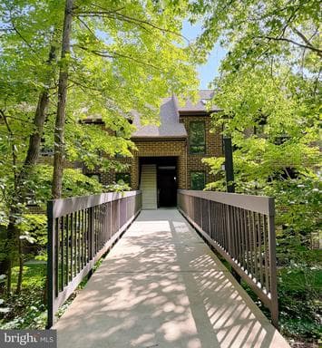 23250 CHESTNUT OAK COURT 8C - Photo 1