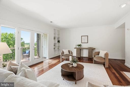 11 DEVON HILL ROAD B8